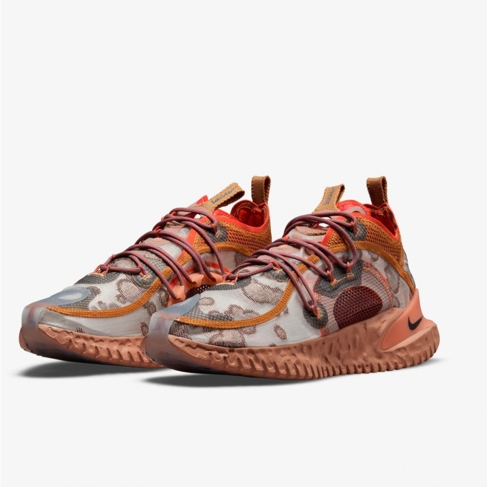 Nike Flow 2020 Athletic Shoes in Orange and Brown